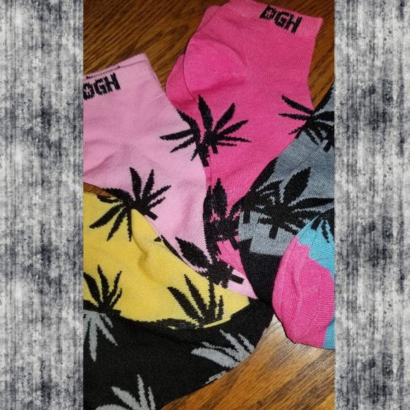 🌈LAST PK 🦄 6 pr CANNABIS weed stoner ankle socks - Picture 2 of 7